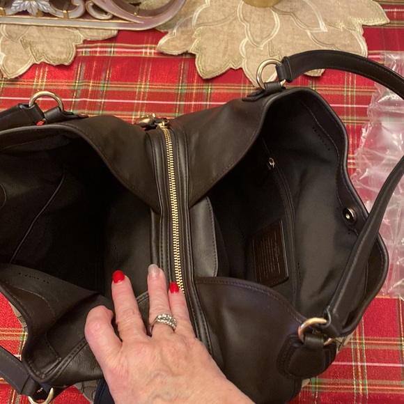 Coach leather and logo fabric Edie bag. - Picture 4 of 10